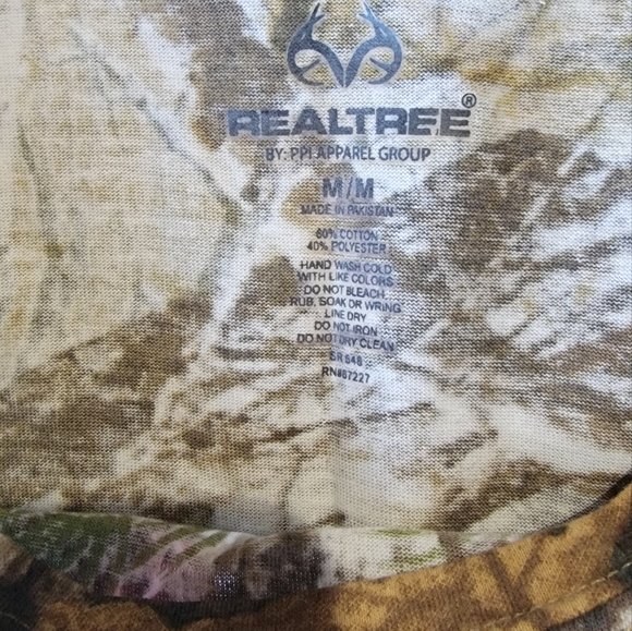 Camouflage realtree t-shirt medium!!! - Picture 7 of 8